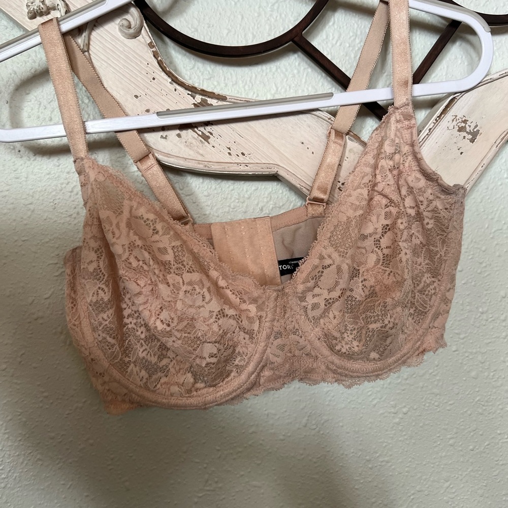 38DDD beige unlined full coverage bra torrid